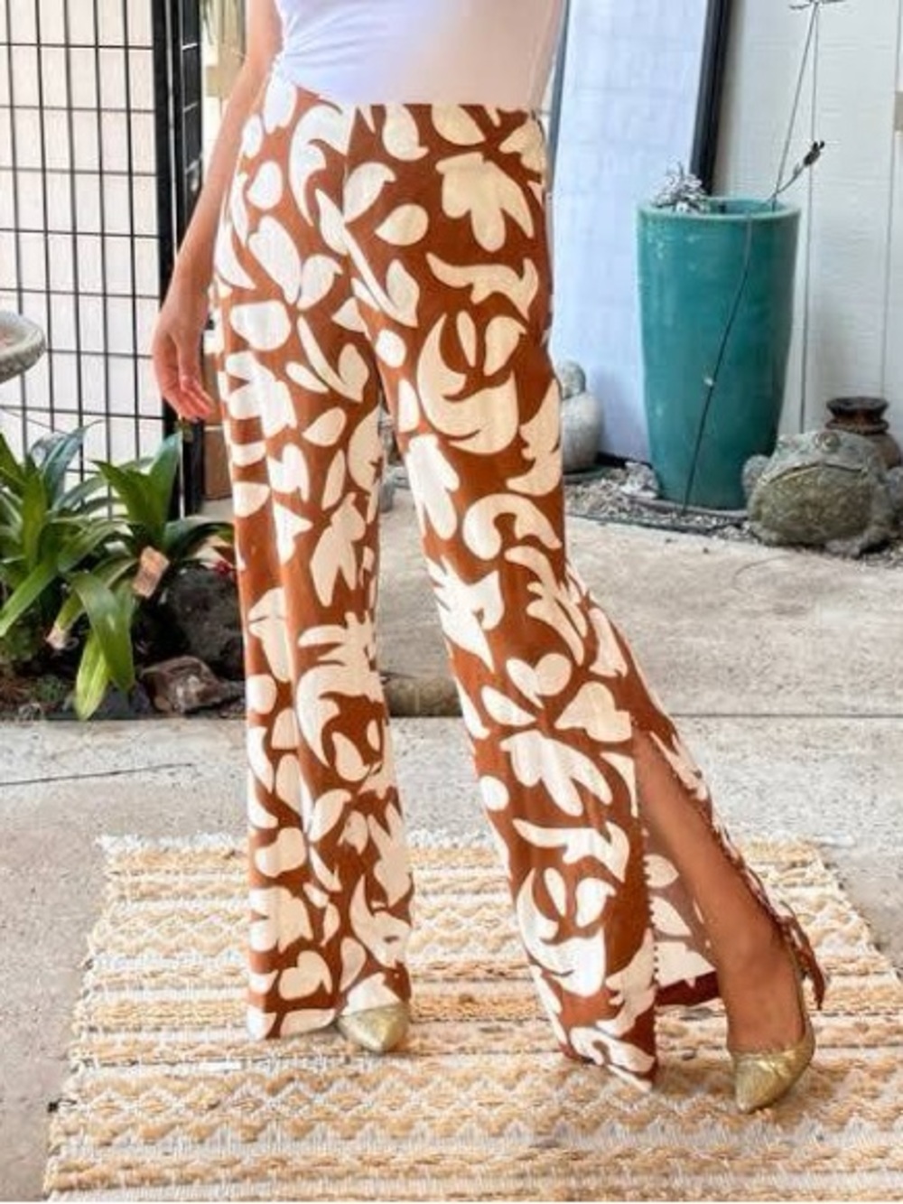 NWT House of Harlow 1960 Brown & Cream Wide-Leg Split-Hem beaded Pants